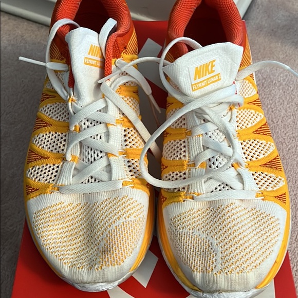 Nike Flyknit Lunar 2 Running Shoes - Picture 2 of 5